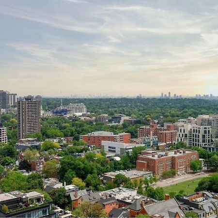 Luxury 2-Bedroom Apartment In Yorkville With The Best City View In Downtown Τορόντο Εξωτερικό φωτογραφία