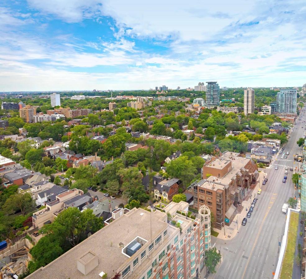 Luxury 2-Bedroom Apartment In Yorkville With The Best City View In Downtown Τορόντο Εξωτερικό φωτογραφία
