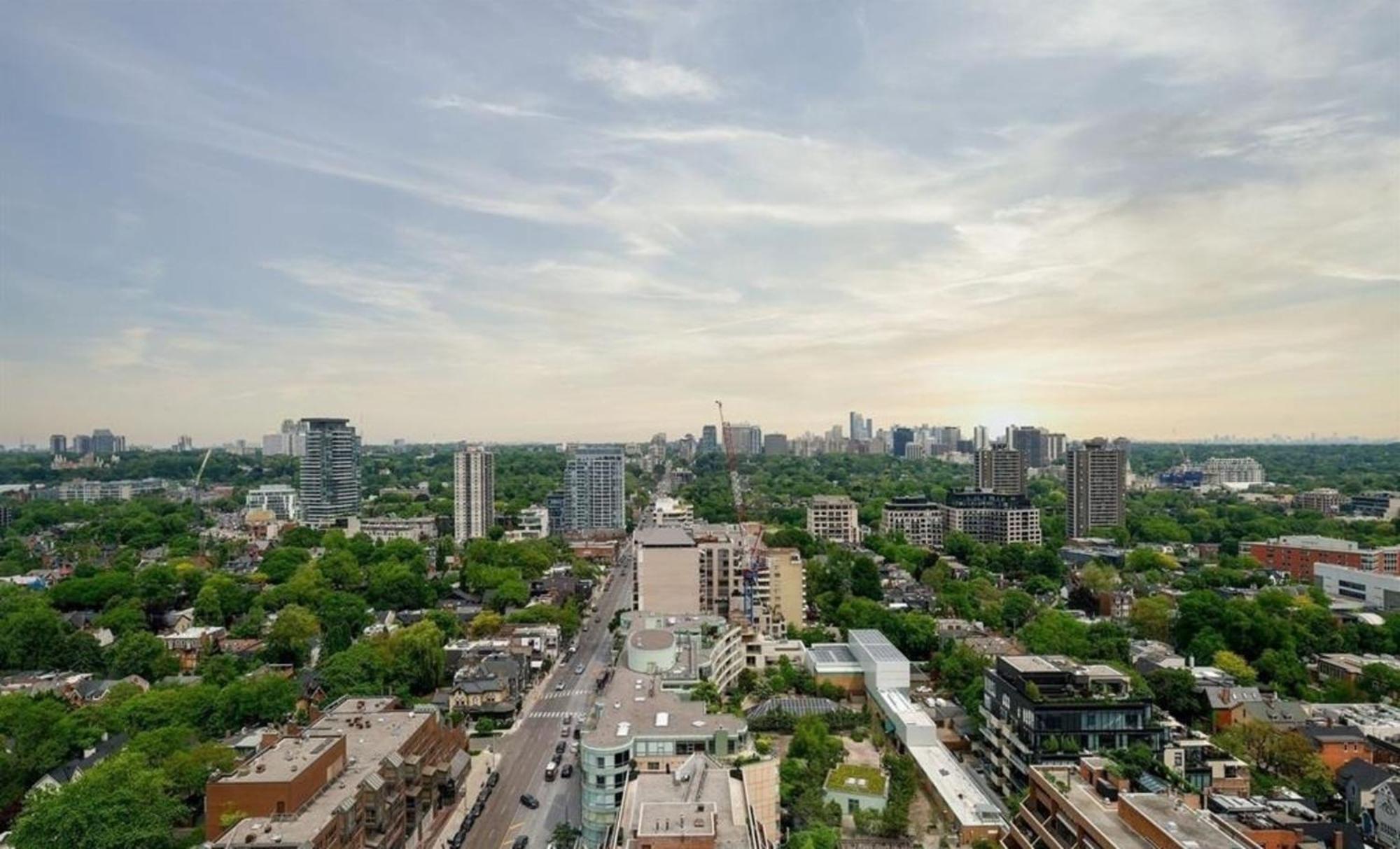 Luxury 2-Bedroom Apartment In Yorkville With The Best City View In Downtown Τορόντο Εξωτερικό φωτογραφία